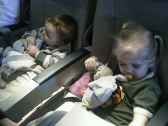 Amelie and Daisy’s First Flight!